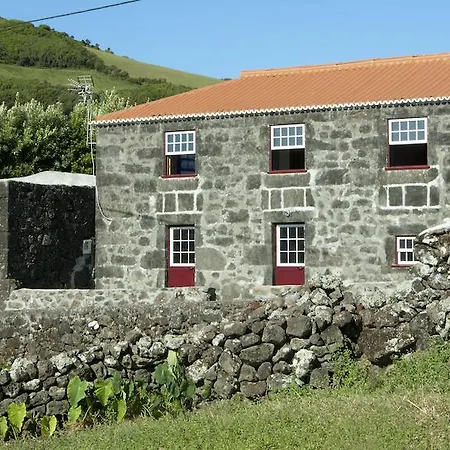 Casa Da Serroa Velas